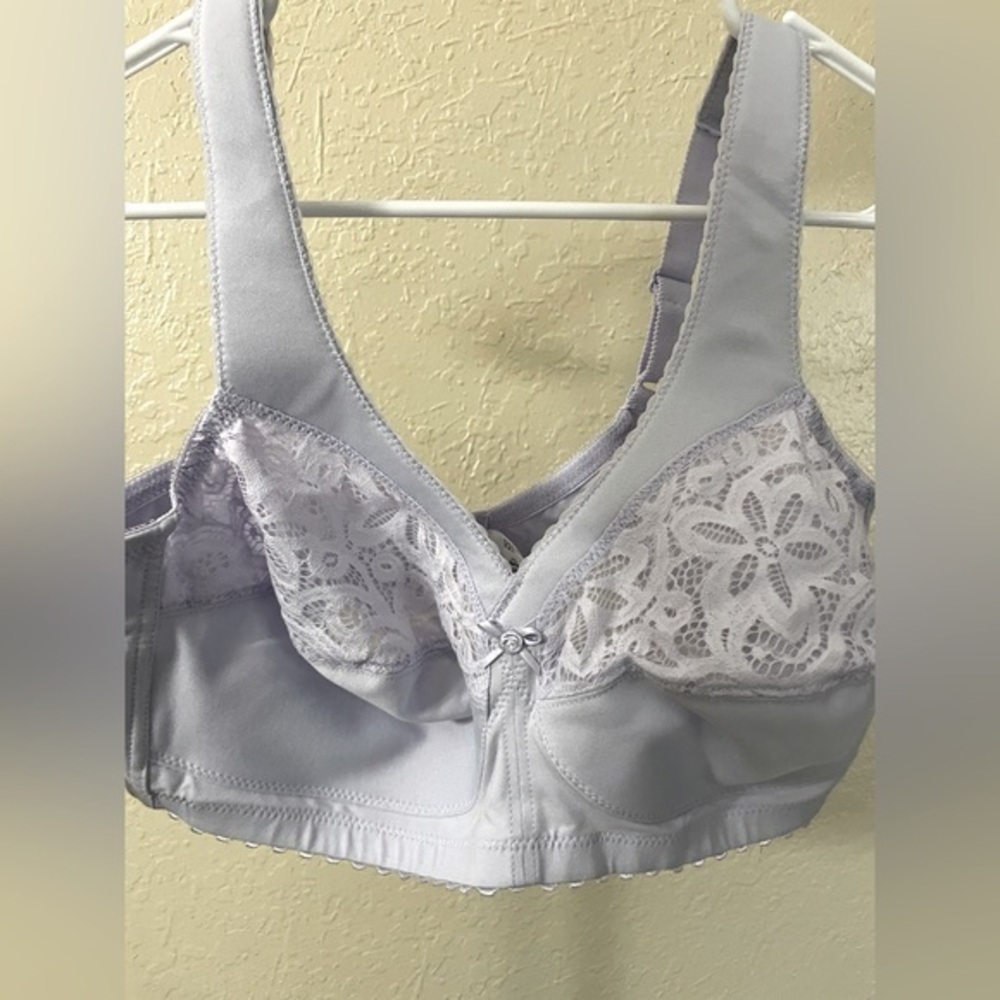 Comfort Choice Women's Plus Size Wireless Back-Close Lounge Bra